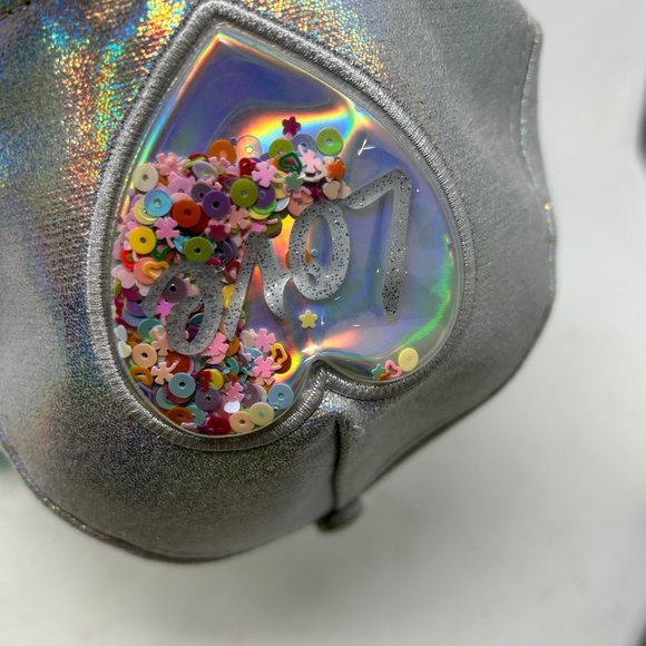 Place Hat OS Silver Holographic Heart Confetti Adjustable Snap Back Trucker - Picture 5 of 8